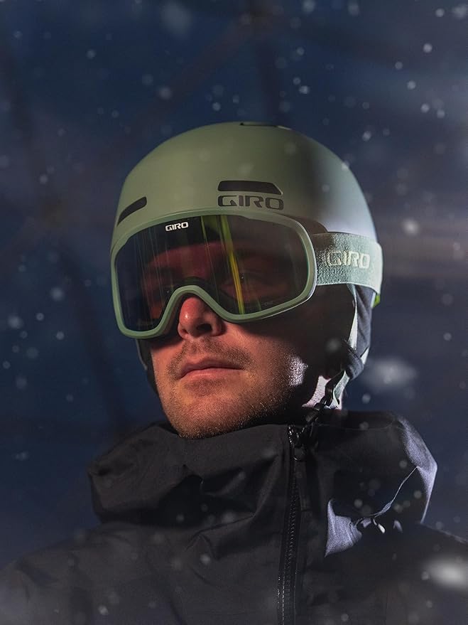 Giro Ledge Ski Helmet - Snowboarding Helmet for Men, Women and Youth