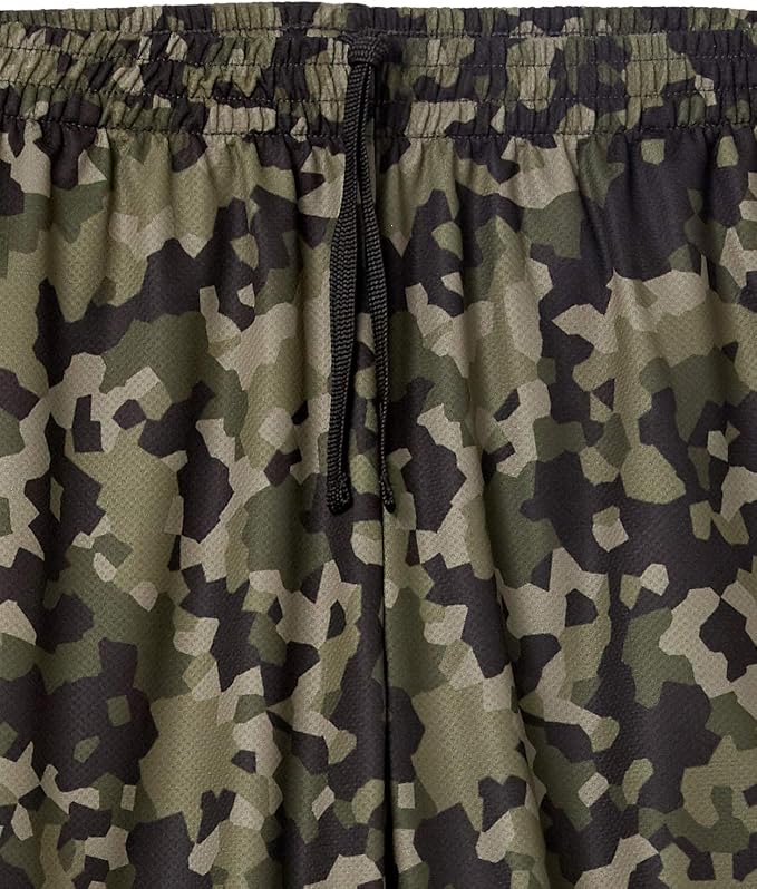 Amazon Essentials Men's Performance Tech Loose-Fit Shorts (Available in Big & Tall), Pack of 2