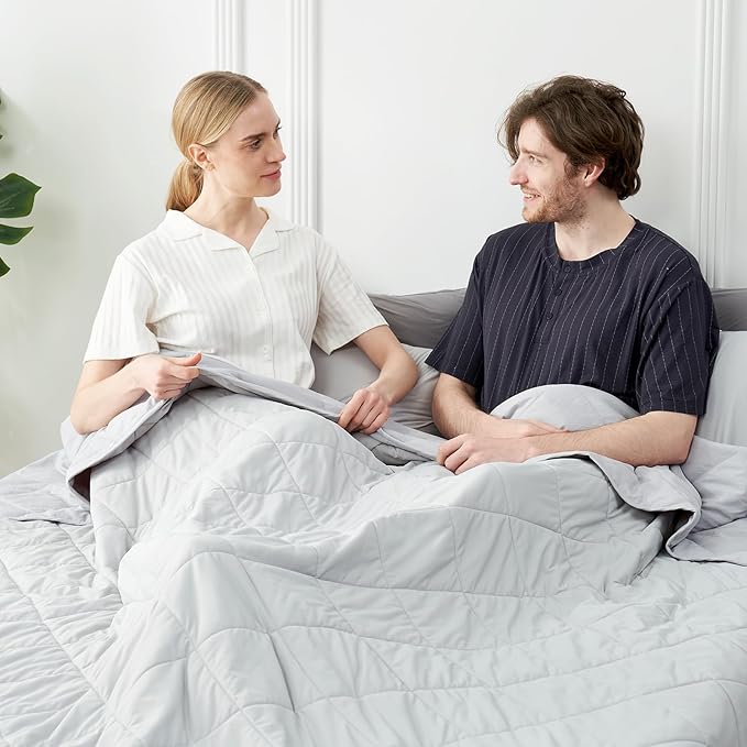 Cozy Bliss Cooling Blanket for Hot Sleepers, Q-Max 0.4 Cooling Comfort Queen Size, Cold Blankets for Night Sweats Sleeping, Ultra-Cool Lightweight Breathable Summer Blanket for Bed