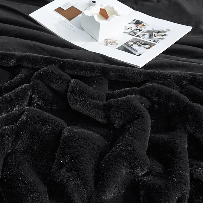 Cozy Bliss Faux Fur Throw Blanket for Couch, Cozy Warm Plush Striped Blanket for Sofa Bedroom Living Room, 90 * 90 Inches Black