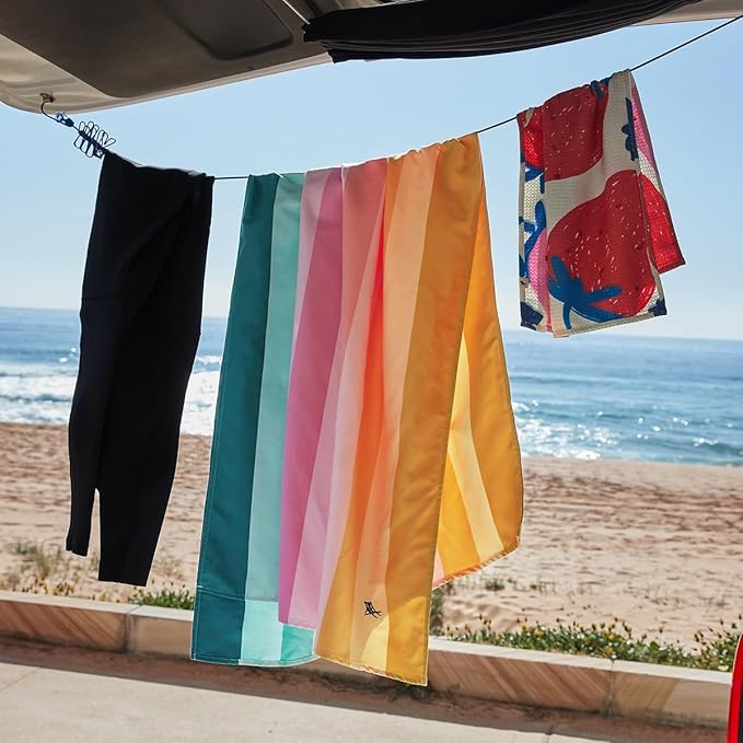 Dock & Bay Beach Towel - Quick Dry, Sand Free - Compact, Lightweight - 100% Recycled - Includes Bag - Party in Pink - Set of 4 - Large (160x90cm, 63x35)