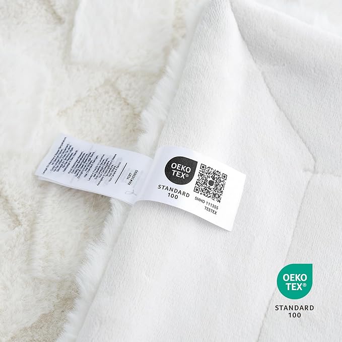 Cozy Bliss Faux Fur Throw Blanket for Couch - Soft Checkered Fuzzy Cozy Throw Gift Blankets for Women,Cream White Boho Blanket for Sofa Bedroom Living Room.60 * 80 Inches