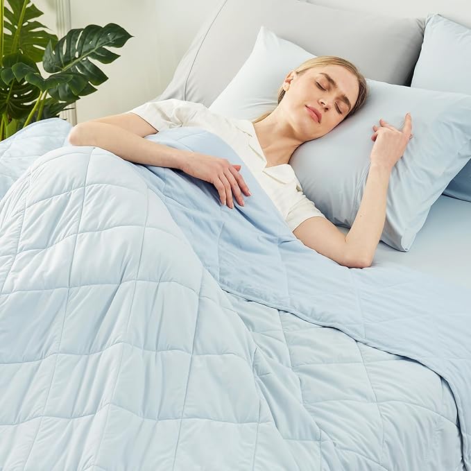 Cozy Bliss Cooling Blanket for Hot Sleepers, Q-Max 0.4 Cooling Comfort King Size, Cold Blankets for Night Sweats Sleeping, Ultra-Cool Lightweight Breathable Summer Blanket for Bed