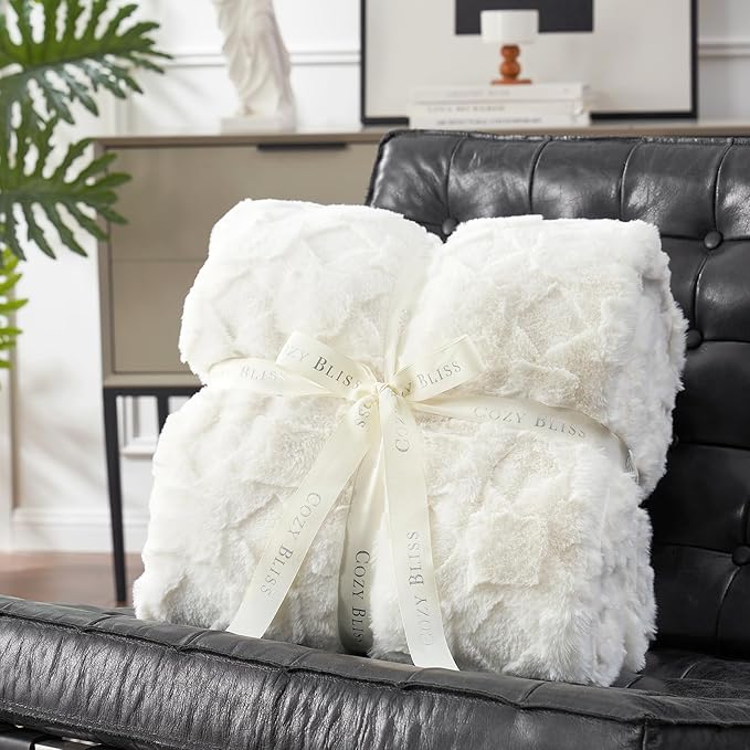 Cozy Bliss Faux Fur Throw Blanket for Couch - Soft Checkered Fuzzy Plush Cozy Throw Gift Blankets for Women,Cream White Boho Blanket for Sofa Bedroom Living Room.50 * 60 Inches