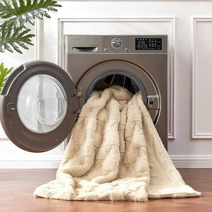 Cozy Bliss Faux Fur Throw Blanket for Couch - Soft Checkered Fuzzy Cozy Throw Gift Blankets for Women,Beige Boho Blanket for Sofa Bedroom Living Room.50 * 60 Inches