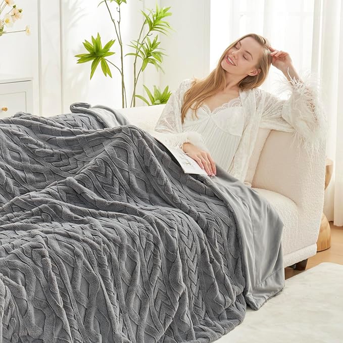 Cozy Bliss Faux Fur Throw Blanket for Couch, Jacquard Fuzzy Plush Soft Thick Winter Throw Blanket for Sofa Bed Living Room Bedroom，50"x60" Grey
