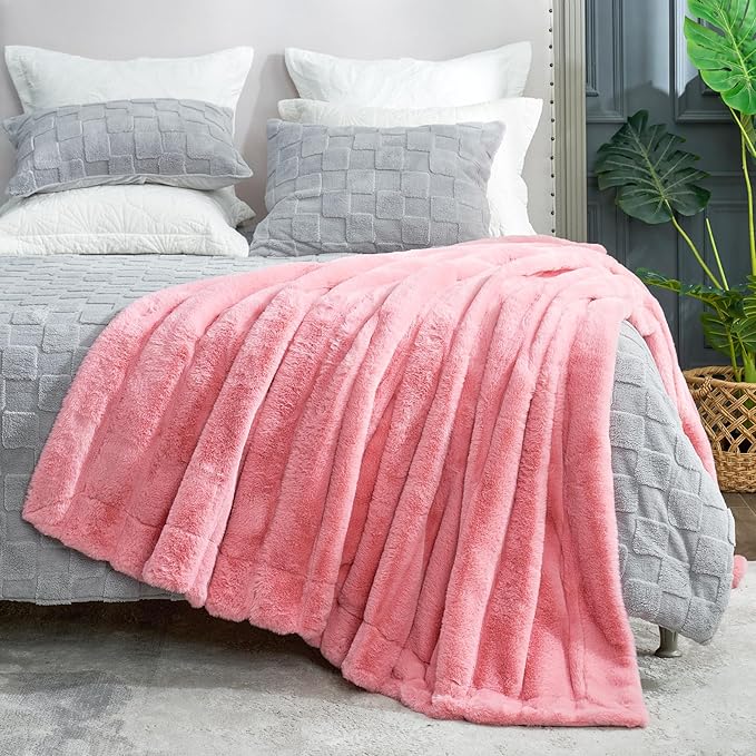Cozy Bliss Faux Fur Throw Blanket for Couch, Cozy Warm Plush Striped Blanket for Sofa Bedroom Living Room, Pink